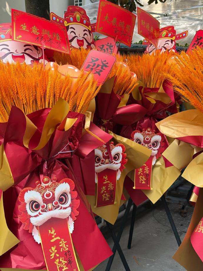 杨幂郭碧婷郭采洁给谢依霖的排面!让人重回《小时代》