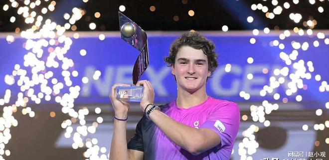 新生力量总决赛：丰塞卡上演黑八奇迹夺冠 比肩辛纳阿卡 商竣程掉