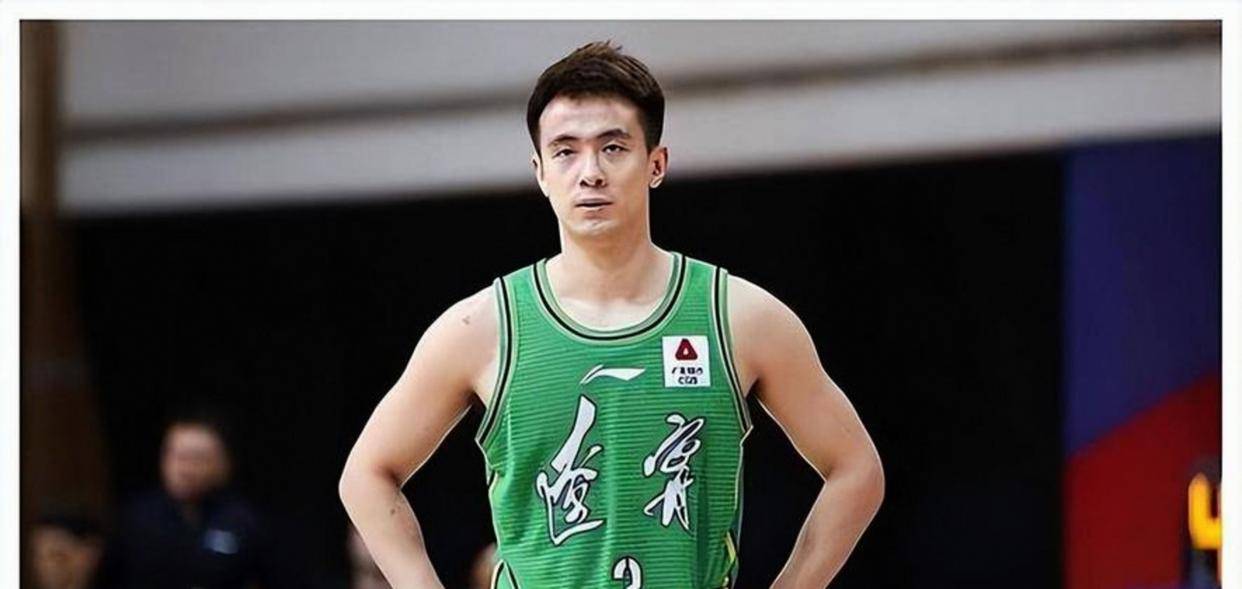 赵继伟刚结束世预赛火速回归辽宁队,教练队友热烈欢迎,责任心爆棚冲刺联赛新阶段,带领球队迎接新外援挑战,誓冲季后赛四强