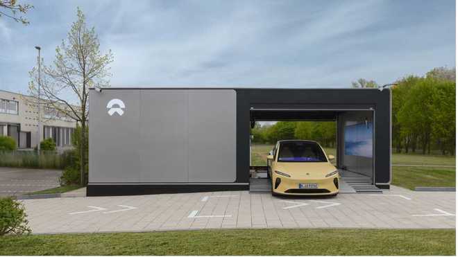 蔚来首次季度盈利，利润超8亿，股价暴涨16%