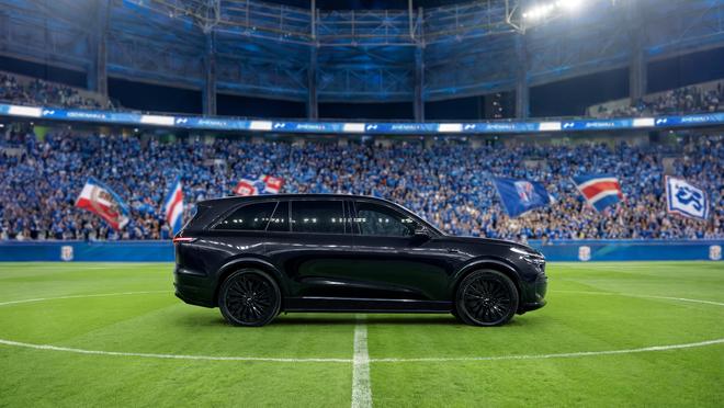 乐道L90黑骑士专属曜黑套装正式开售，售价12,000元