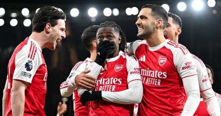 欧冠一夜4场：英超3队亮相！皇马伤病危机 巴黎打响复仇战