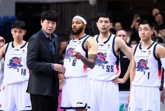 山东男篮5日补赛，第四外援官宣加盟，辽宁男篮官宣签约新外援