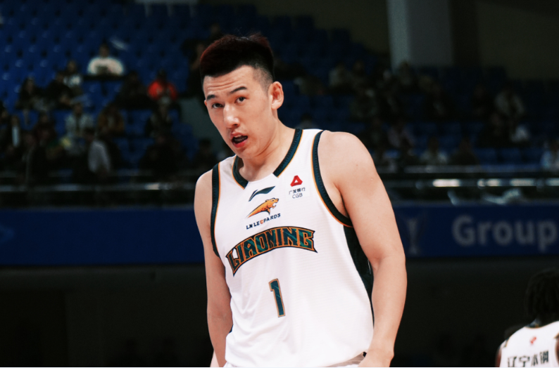 辽宁大逆转深圳拒绝被三杀：赵继伟17+6+9 莫兰德21+13