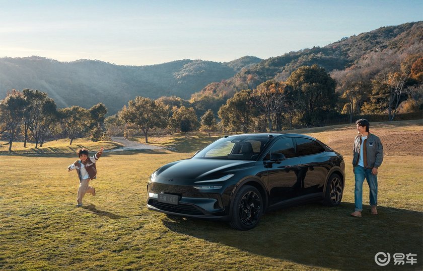 乐道L60黑骑士版上市，全黑套件+530km续航，这个价