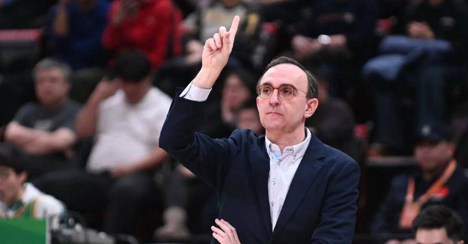 辽宁男篮险胜7分 阻止大逆转 赵森爆发贡献13分 李虎翼砍下16分