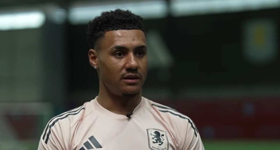 沃特金斯谈对切尔西的进球被判越位：那越位线画得真的很苛刻