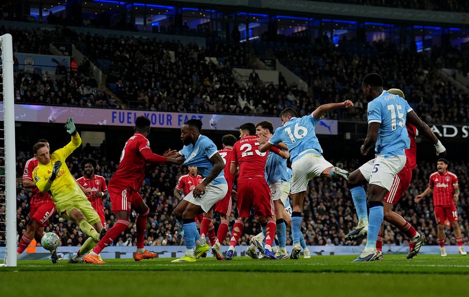 曼城全靠中场真核！主动休战两个月，回来带队冲冠！还去皇马吗？