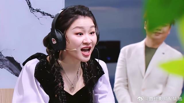 金靖是不是偷题了？这答题速度，连杨迪都自愧不如！