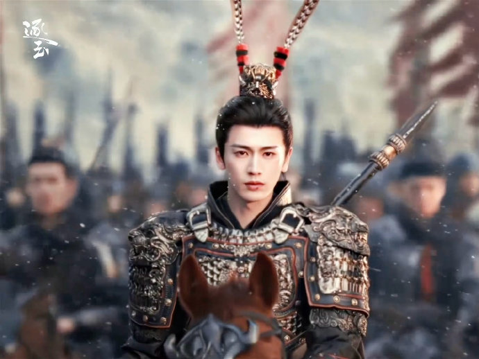 《逐玉》封神场面：战神谢征卸伪装，病弱赘婿一秒切大号