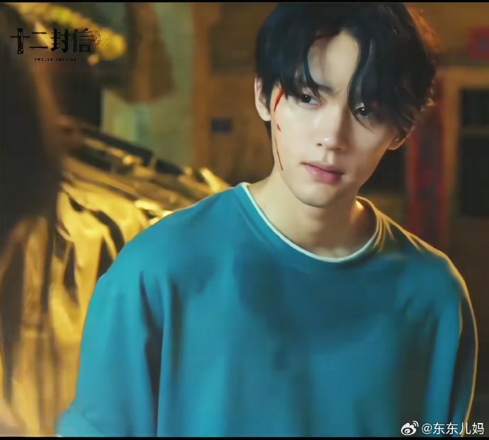 普通人如何才能像周翊然一样，将追星的热爱转化为自我提升的动力？