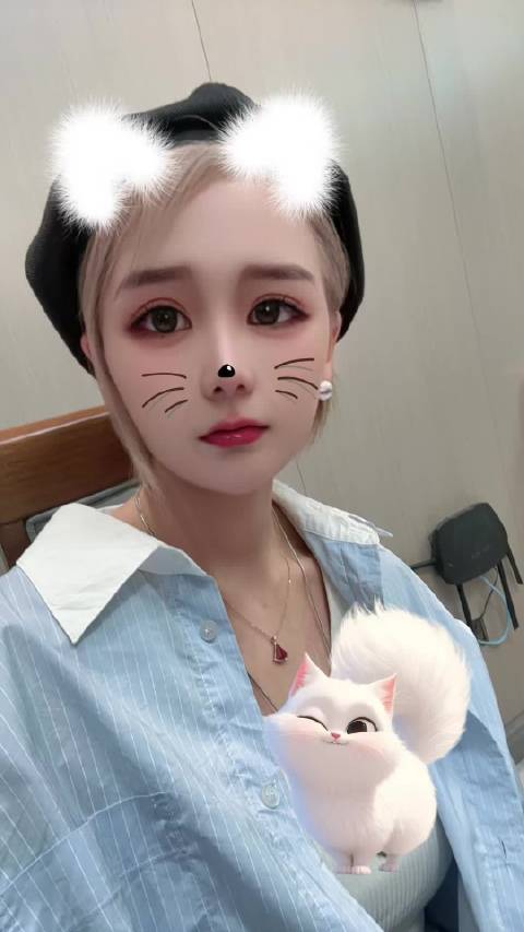 女子深夜思念旧爱感叹难遇真心