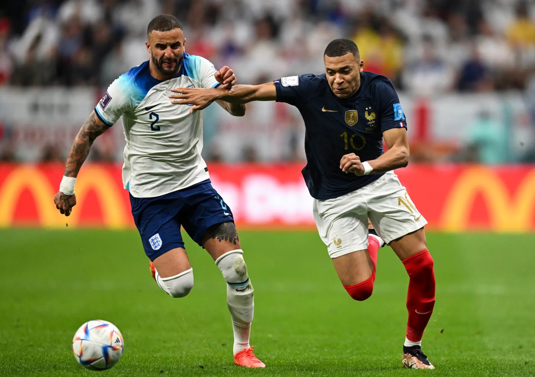 沃克回顾96场英格兰生涯，两度决赛失利成遗憾