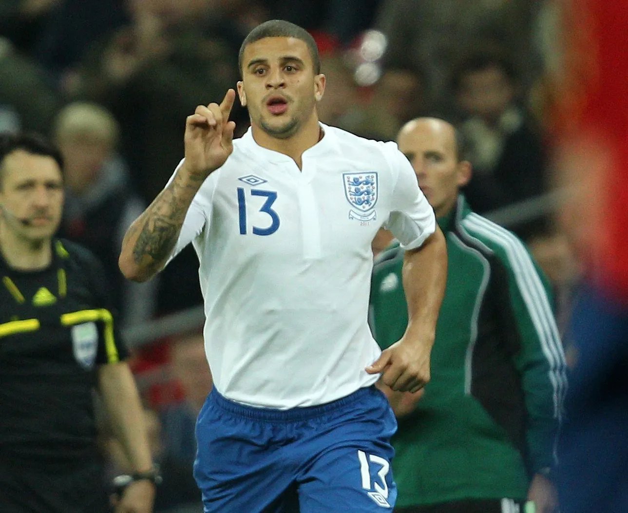 沃克宣布退役，称随时愿为国家队待命