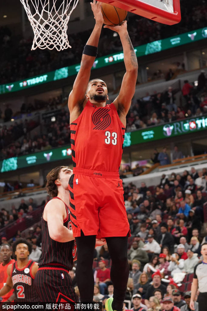 格兰特24分难救主:开拓者惜败黄蜂，19分领先缘何崩塌?