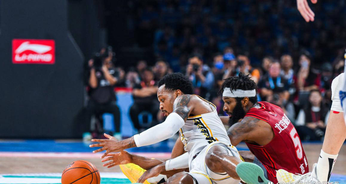 归化谁最适合中国男篮?布朗成本高且时间紧张,郭士强召回李凯尔才是关键