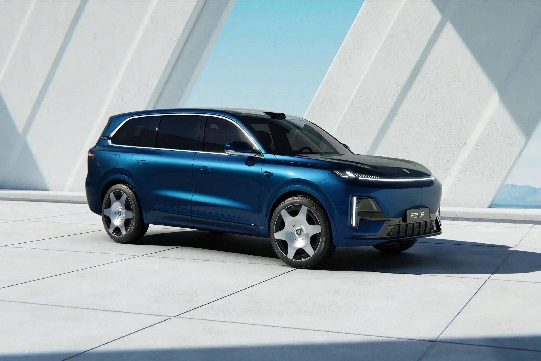 预售价23.99万起!深蓝S09管家级选购攻略!_汽车