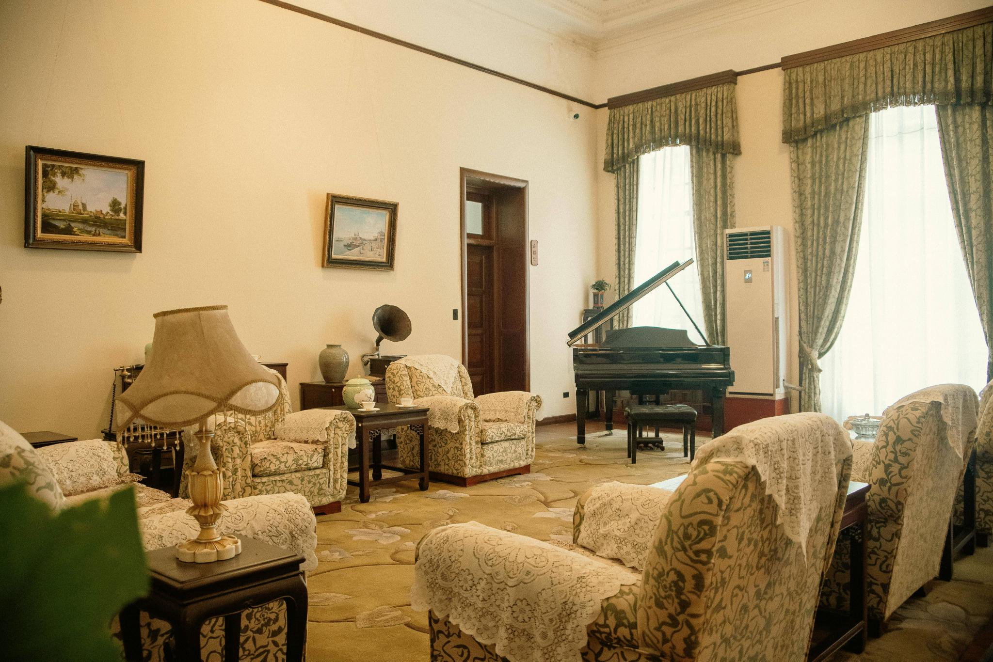 谭松韵主演电视剧《我的山与海》原著小说《我和我的命》弥补《人世间》心结 CCTV热播_梁晓声_方婉之_故事