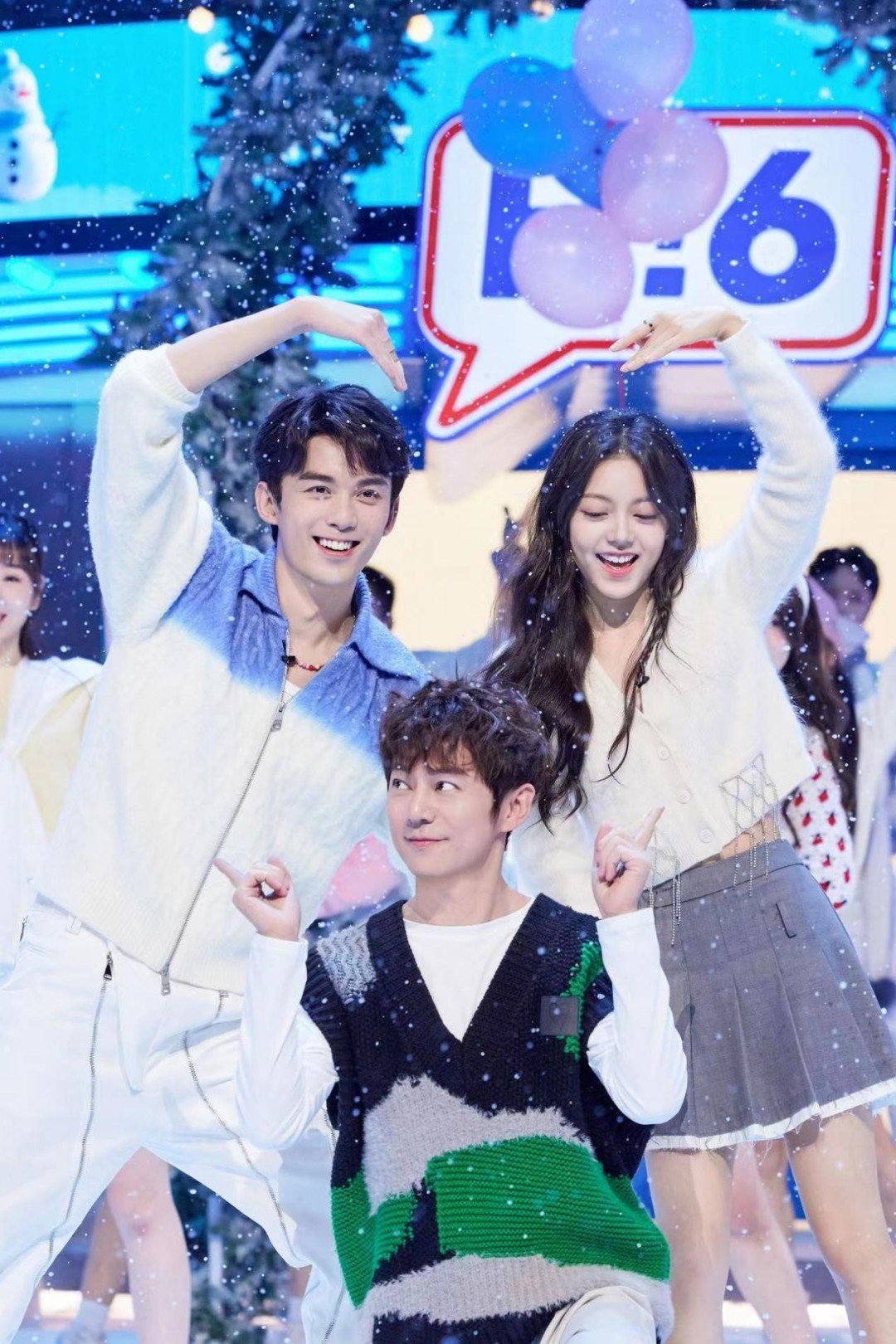 《在暴雪时分》剧组做客“好六街”，吴磊赵今麦还原新剧告白名场面