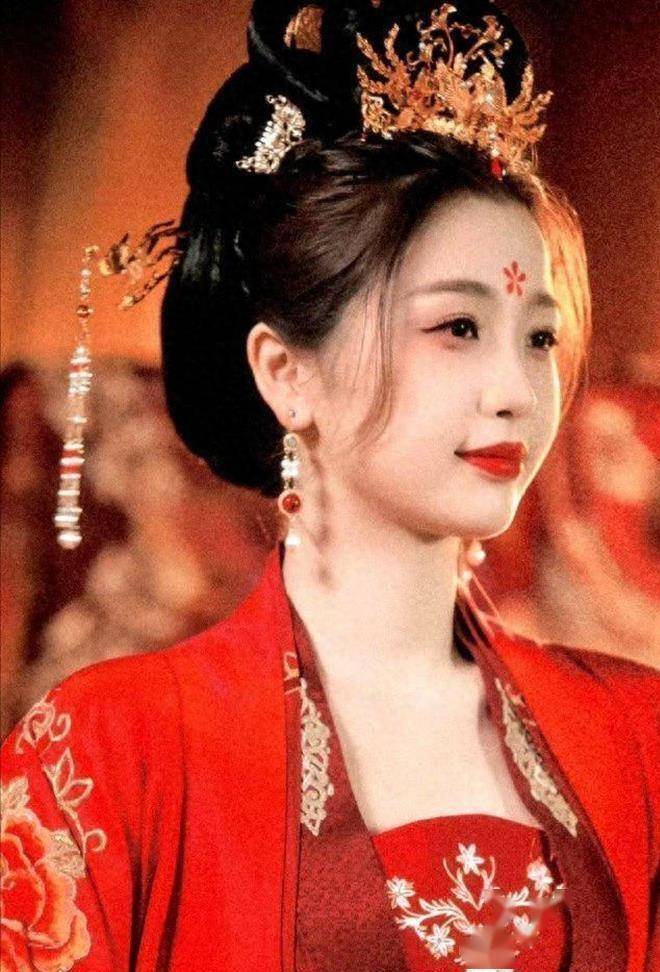 虞书欣《云初令》官宣开机！3000架无人机点亮横店