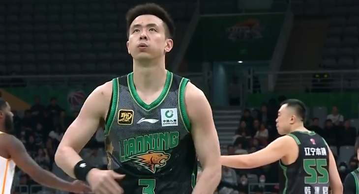 失误多，防守差，辽宁队和鱼腩球队有来有回，杨鸣效仿杜锋？