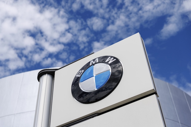 直击业绩会｜宝马集团去年利润跌了，但劳斯莱斯库里南销量涨近三成