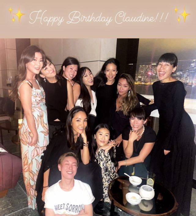 原创林青霞继女邢嘉倩32岁生日,邀众名媛举行派对,何超琼干女儿出席