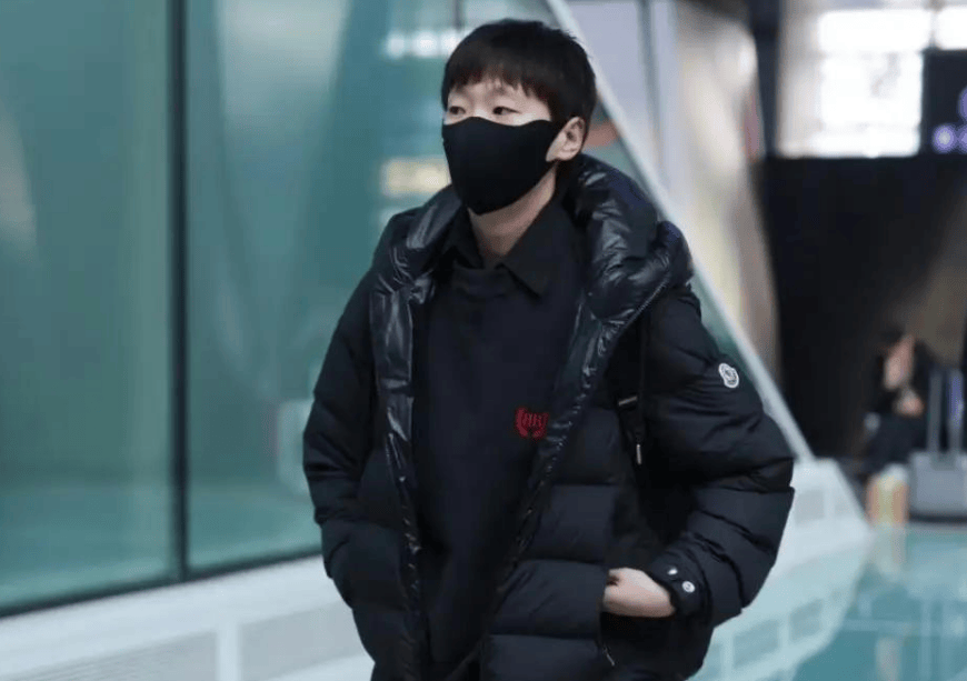 王曼昱杀疯了！9-0横扫张本美和后空降南京，大屏C位亮相！乒超26日赛程出炉！