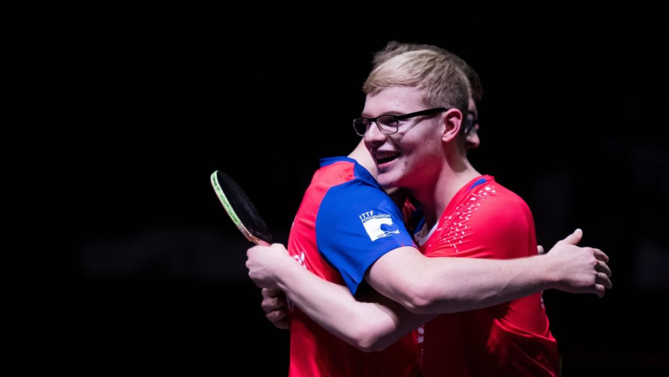 新加坡第3冠!勒布伦兄弟3-0轻松登顶,林诗栋结束赛程1亚收官_新闻