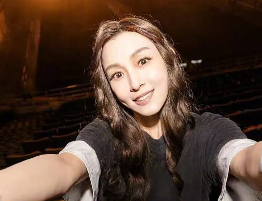 范玮琪参加《浪姐》遭抵制，老公曝骚扰她当帮凶，受害者近况凄惨