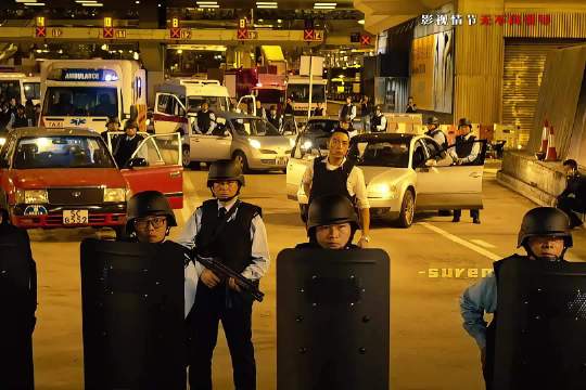 我是警察，我授过专业的训练