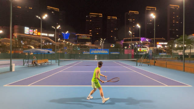 次盘错失赛点，张帅与Vincent战至决胜盘