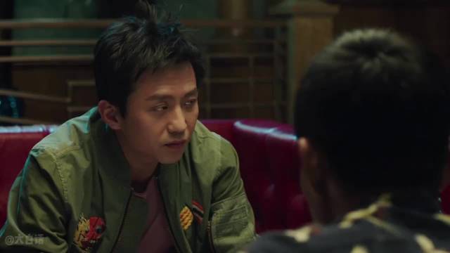 史上最荒诞的穿越，儿子竟然跟亲爹成了好兄弟