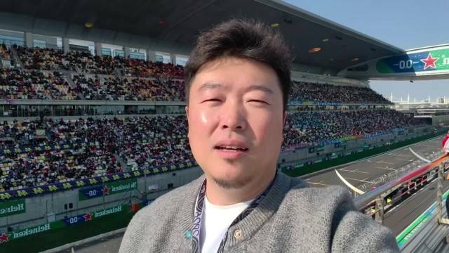 看F1！感受真正的速度与激情！我这位置还可以吧