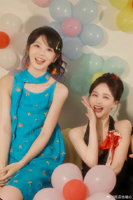 田曦薇和李一桐在综艺《女子推理社》中有哪些精彩的互动片段？