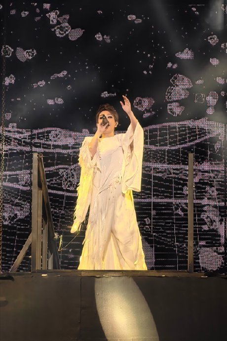 这次林忆莲演唱会为什么会选择以粤语歌为主轴？