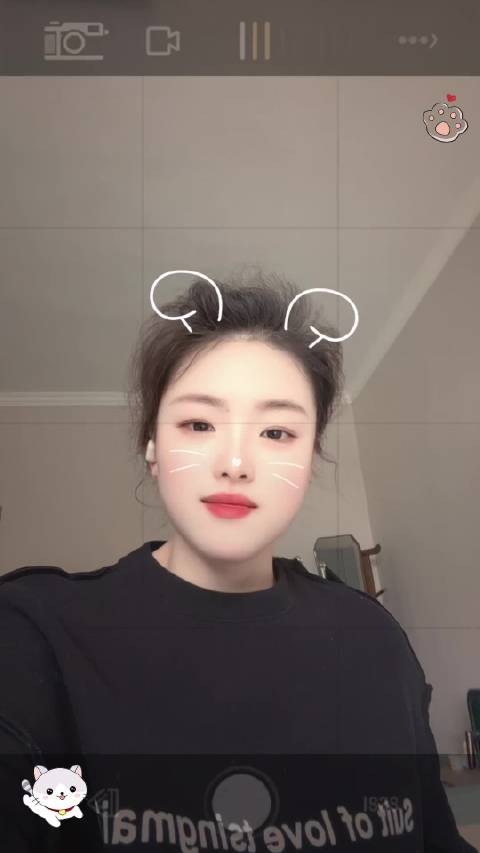 女子生日感叹成长不易,希望与某人永无交集