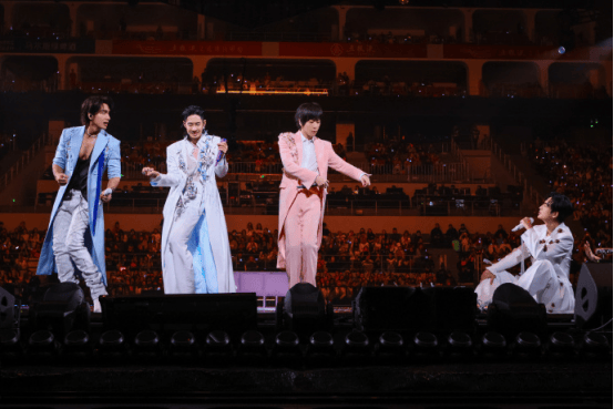 【深圳即将预售】F✦FOREVER恒星之城巡回演唱会（河马票务）