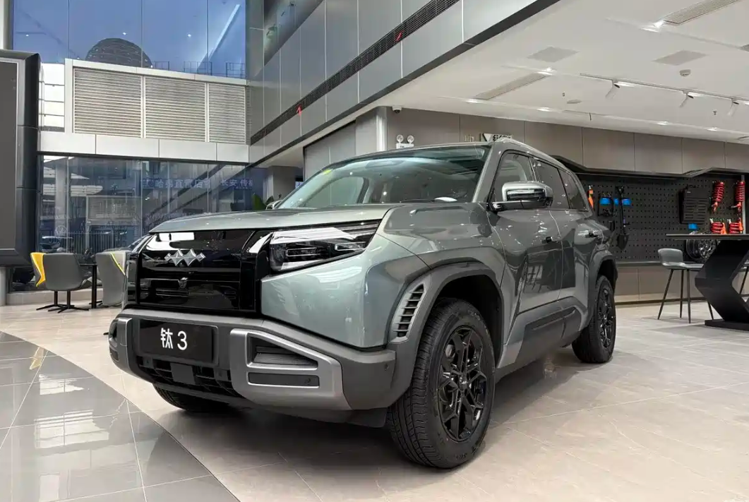 新一代比亚迪新车官宣:3月13日，正式上市|上市|内饰|动力系统|后驱|新车官宣|比亚迪|紧凑型suv