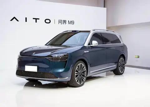 那些卷得飞起的增程车，市场份额却被纯电车悄悄“偷了家”