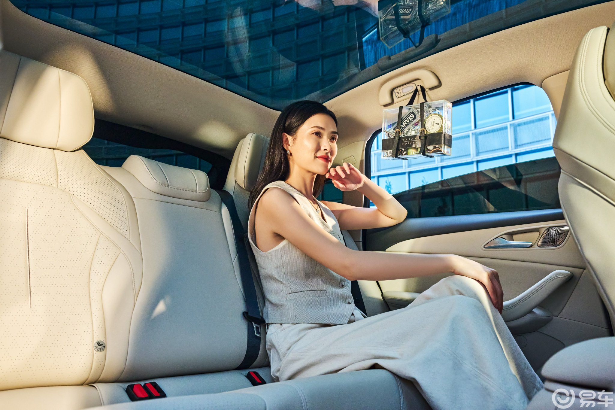 1000公里家庭自驾实测：星海S7后排，竟让全家抢着坐？