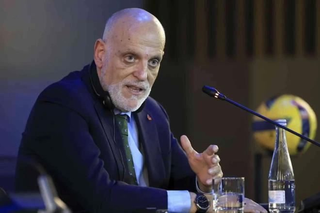 特瓦斯：西甲未授权任何关于梅西2023年回归巴萨的事宜