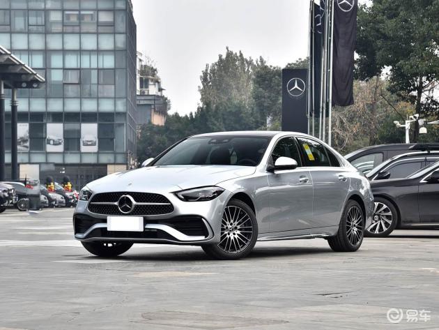 新奔驰C级轿跑，不到31万，炫酷外观+2.0L轻混动力