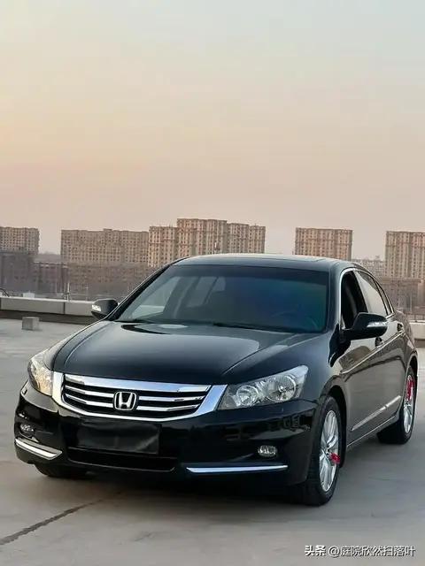 雅阁、亚洲龙、君越怎么选？20万级家用轿车，看完不纠结