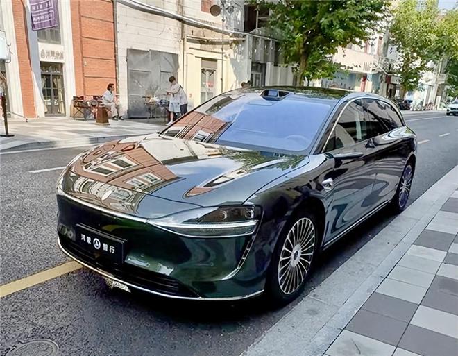 鸿蒙智行颜值巅峰之作！享界S9T实车曝光，再给BBA上上强度