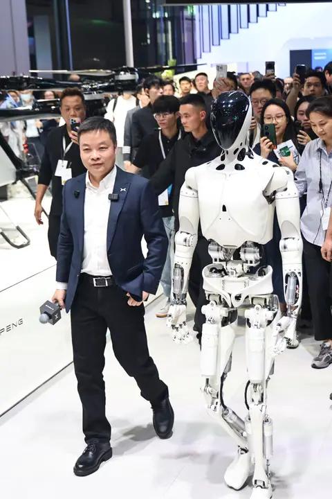 2026汽车科技炸场！这5大黑科技，正在重新定义你的车