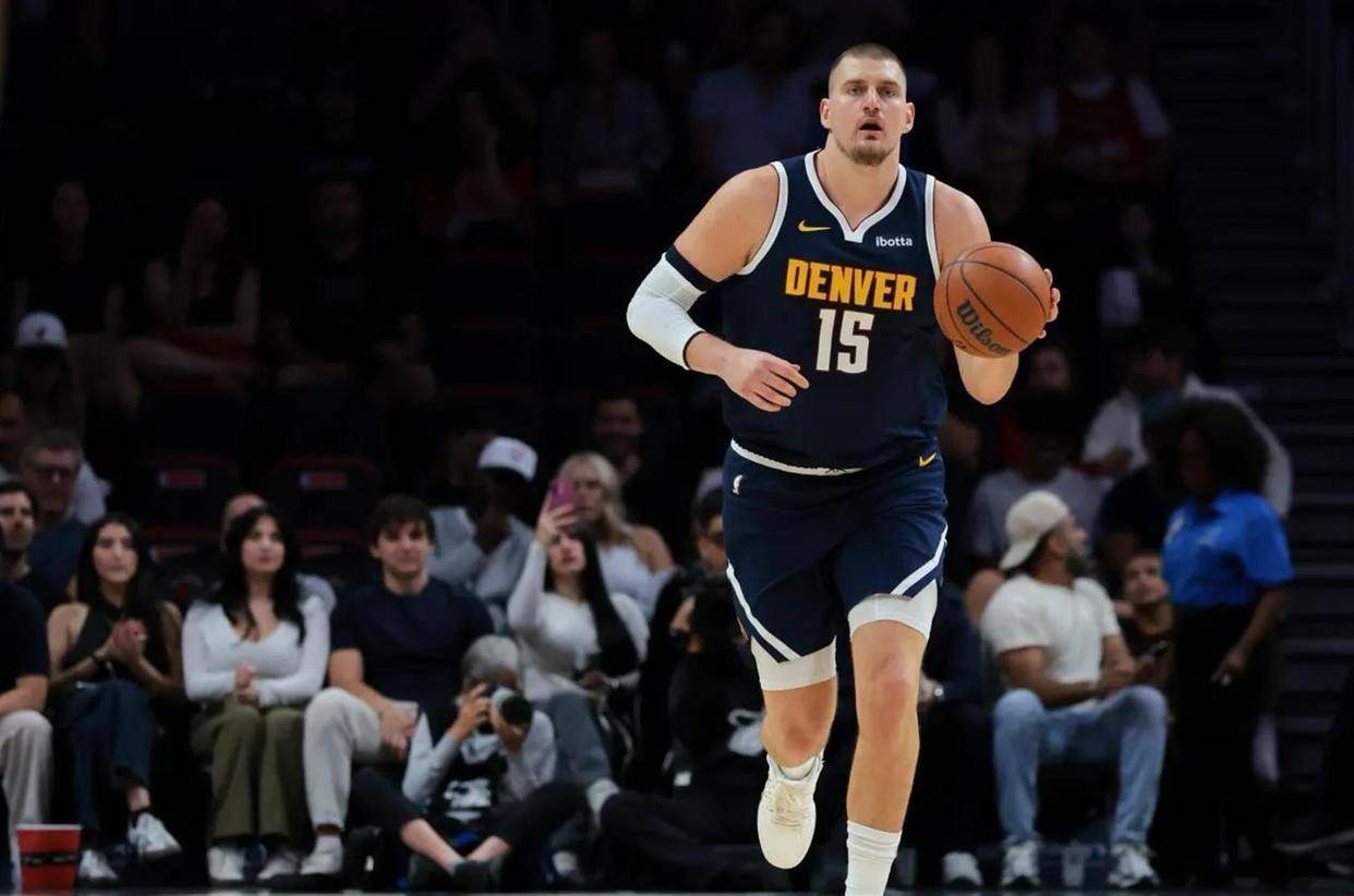 比赛开始前，几乎没人看好勇士!约基奇空砍35+20+12，勇士爆冷赢掘金，谁才是赢球功臣?数据不说谎