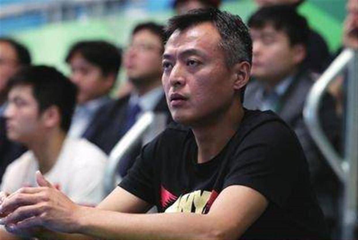 49岁的秦志戬推到了国乒总教练的位置上，真能稳守国乒吗？秦志戬重掌国乒帅印，成洛杉矶奥运周期定海神针