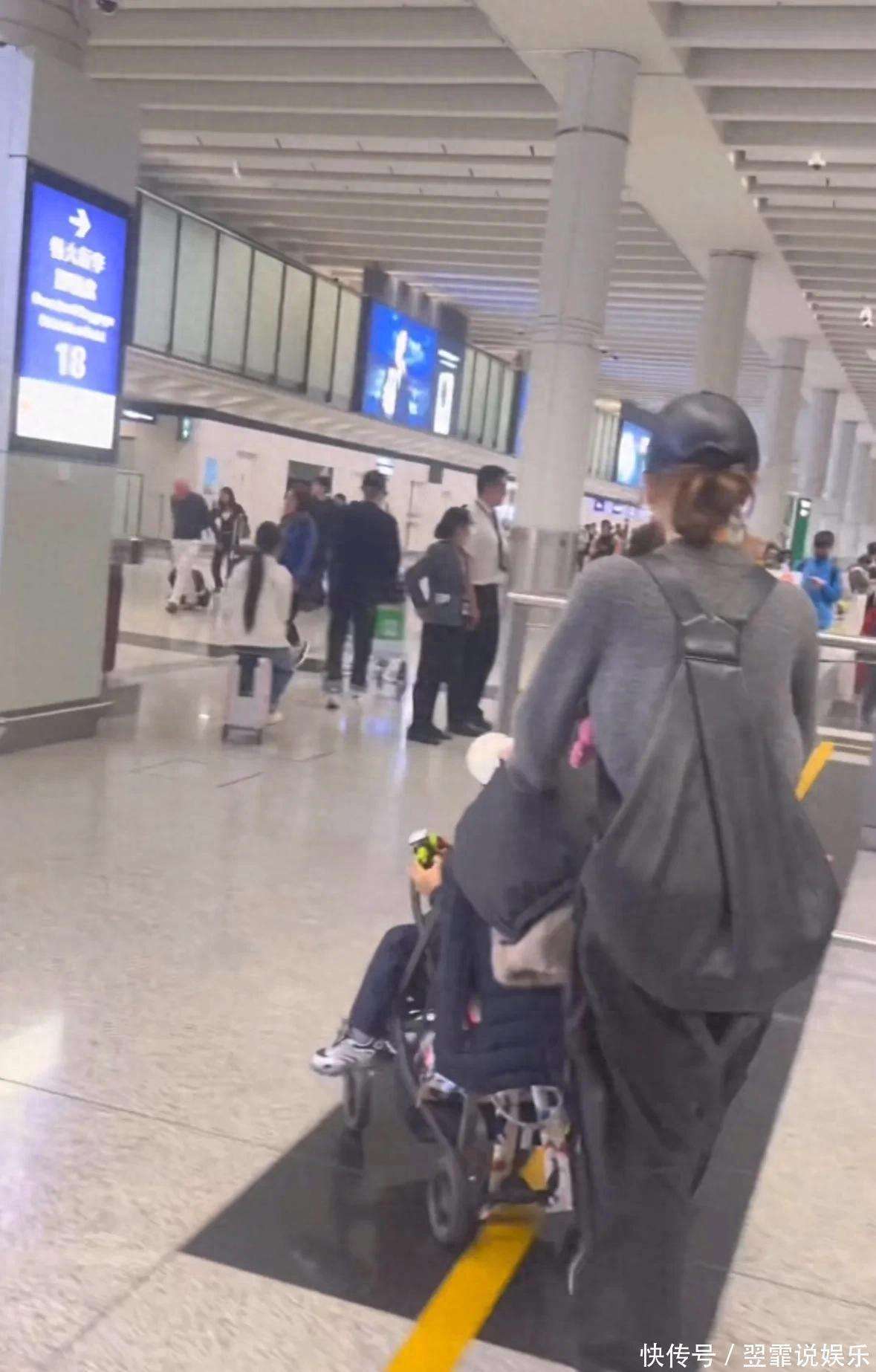 戚薇一家澳门度假！10岁女儿戴耳钉超时髦，3岁弟弟小肉脸萌翻了