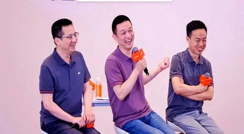 蔚来李斌:祝理想i8大卖，只要选纯电就是队友